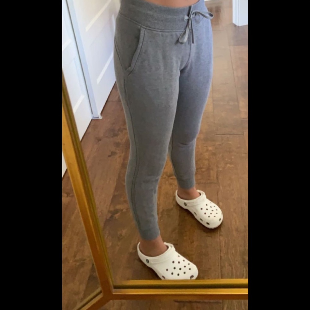 Lululemon joggers